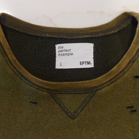 [Size L] EPTM Butcher Crewneck Acid Olive Distressed Plaid Pullover Sweatshirt - Picture 4 of 7